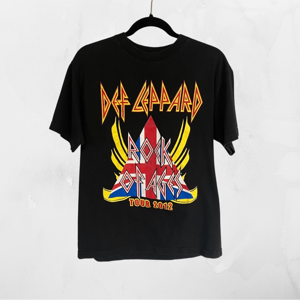 Def Leppard Rock of Ages Tour 2012 T Shirt - Medium